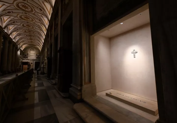 Tumba del papa Francisco en la basílica de Santa María la Mayor de Roma. Foto:  EFE / Prensa del Vaticano / Francesco Sforza