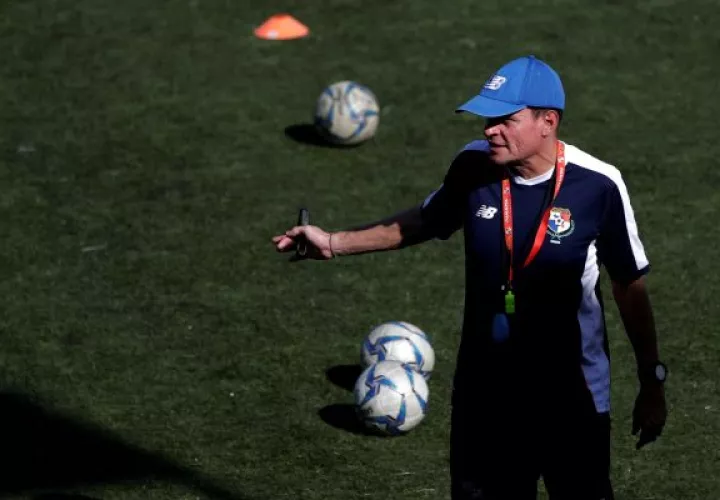 El técnico panameño Kenneth Zseremeta. Foto: EFE