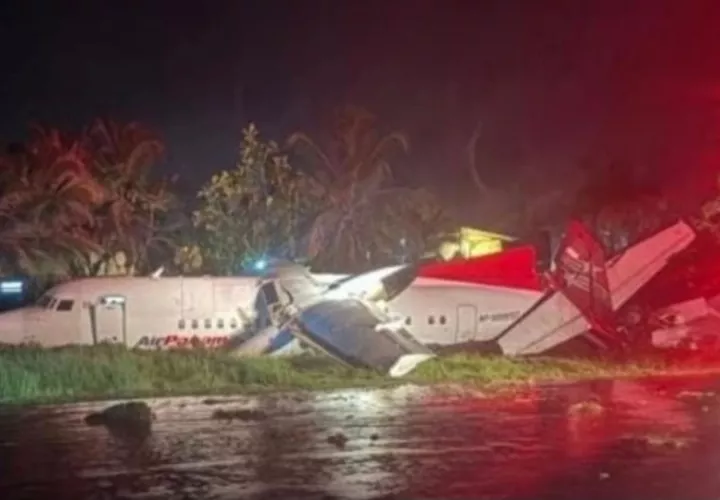 El aterrizaje se produjo en medio de la lluvia. Foto: Cortesía