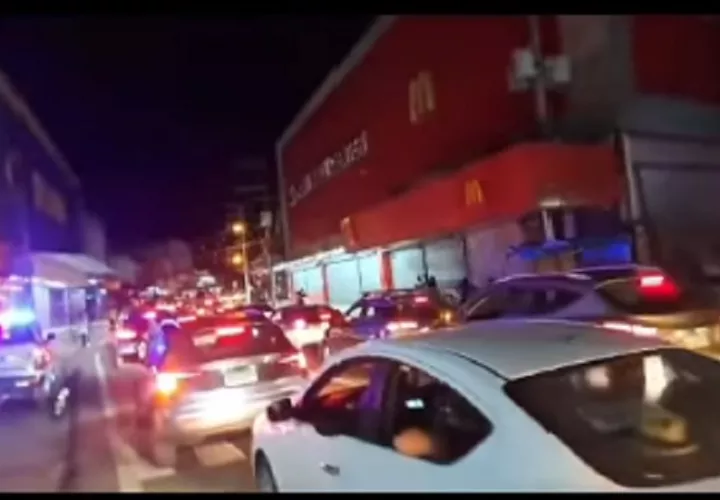 Los ciudadanos salieron a las calles a celebrar la hazaña del equipo tortuguero. Foto. Redes
