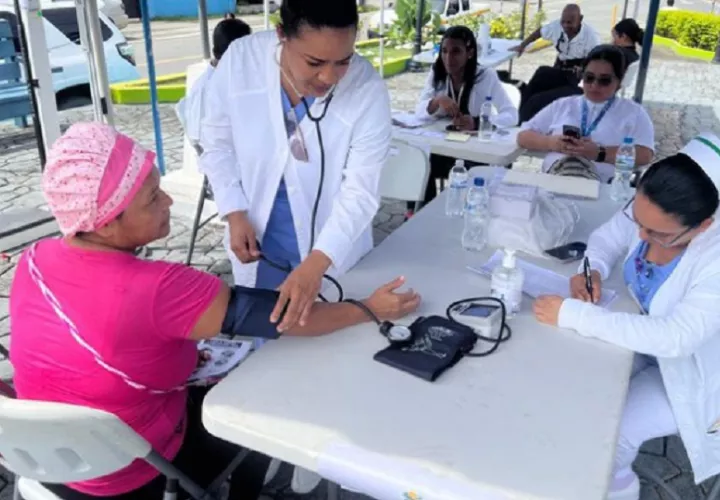 La ciudadanía también le ofrecieron servicios de salud. Foto. Cortesía