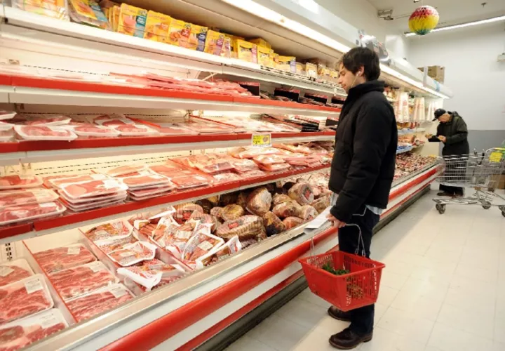 La intención del nuevo estudio es ampliar la canasta básica familiar. Foto: EFE