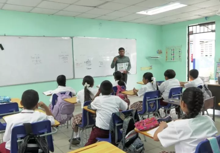 Clases en el Centro Educativo de Las Uvas de San Carlos. Foto: Cortesía