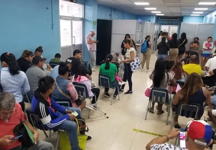 En Colón los centros de Salud y las instalaciones de la CSS ofrecieron sus servicios normalmente. Foto. Diómedes Sánchez