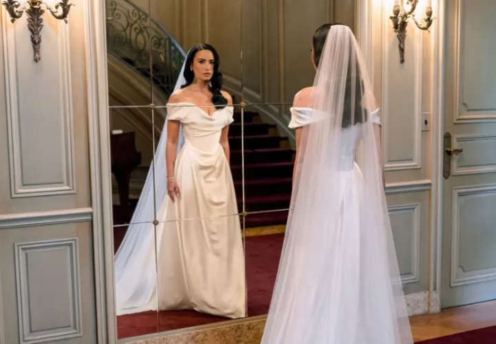 Amor, risas y un vestido de ensueño. Foto: Jose Villa / @josevilla