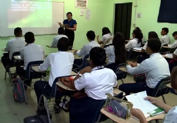 Los estudiantes de escuelas públicas siguen perdiendo clases. Foto: Cortesía