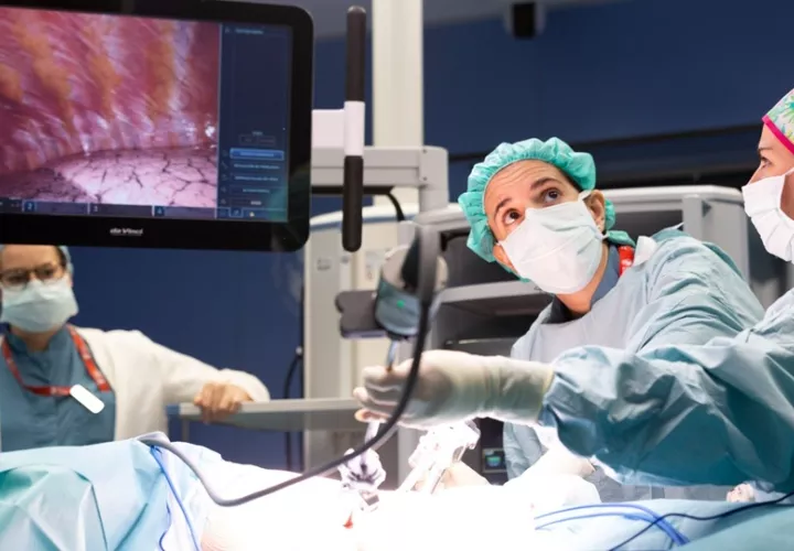 En la Clínica Universidad de Navarra  puede tener una segunda opinión médica a distancia. Foto: Cortesía
