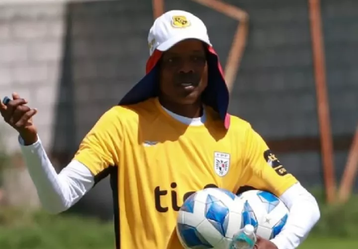 Jorge Dely Valdés, técnico de la Sub-20.  Foto: FPF