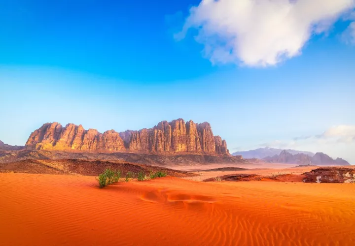 Las montañas Jabal Al Qattar. Foto: Civitatis