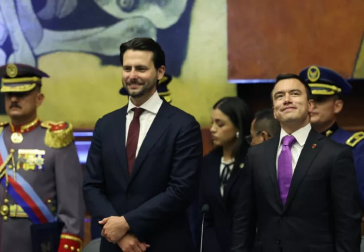 Daniel Noboa en el acto de investidura con el que inaugurará su nuevo mandato. EFE/ José Jácome