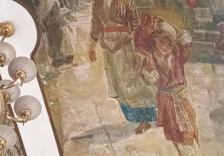 Los turistas al llegar a este templo aprecian en su justra dimensión estas obras de arte. Foto. Melquíades Vásquez