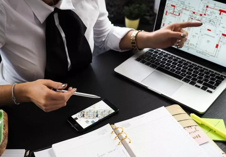 La remuneración pretendida promedio alcanzó los  $1,027 por mes en abril. Foto: Pexels