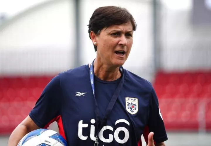 María Antonia 'Toñas' Is, entrenadora del equipo femenino panameño. Foto: FPF