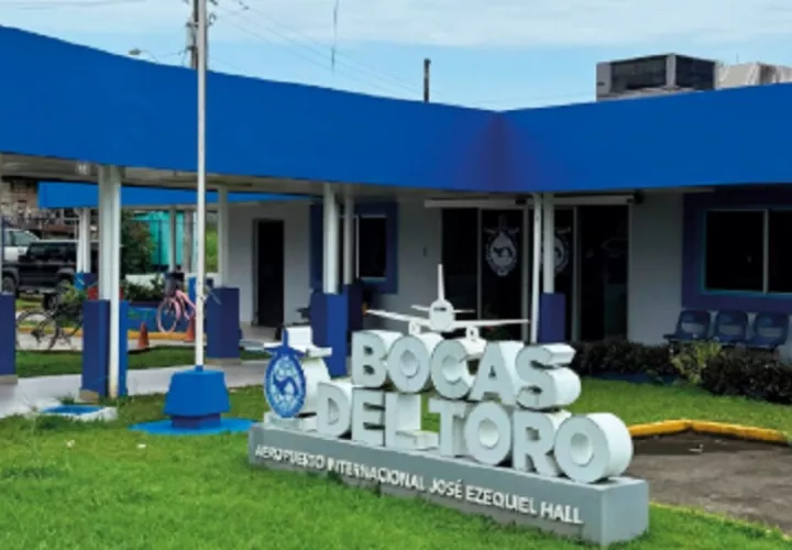 El aeropuerto recibe muchos turistas de diversas partes del mundo. Foto: Cortesía AAC