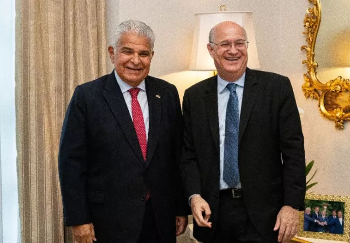 El presidente de la República José Raúl Mulino, junto al presidente del BID, Ilan Goldfajn. Foto: Cortesía