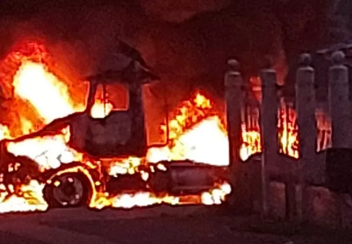 Manifestantes causan grandes daños en Bocas del Toro. Foto: Cortesía 