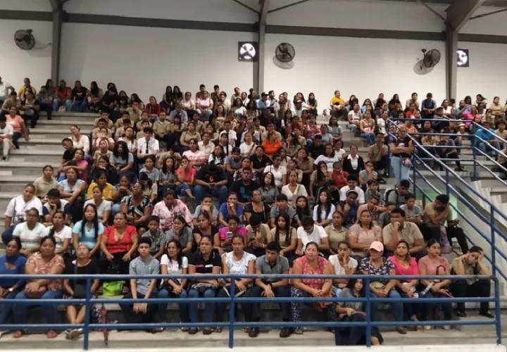 Las clases en la Escuela Harmodio Arias Madrid habían sido suspendidas antes de la huelga por el Minsa por afectaciones en la piel. Foto. Eric Montenegro