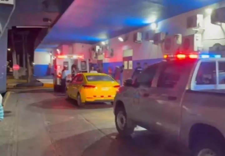 La víctima fue trasladado al Complejo Hospitalario Dr. Manuel Amador Guerrero. Foto: Diomedes Sánchez