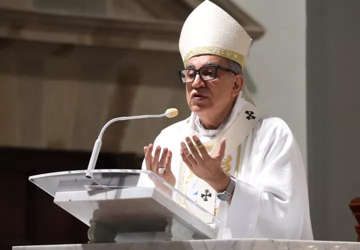El arzobispo José Domingo Ulloa durante la homilía de la eucaristía dominical. Foto: Arquidiócesis de Panamá