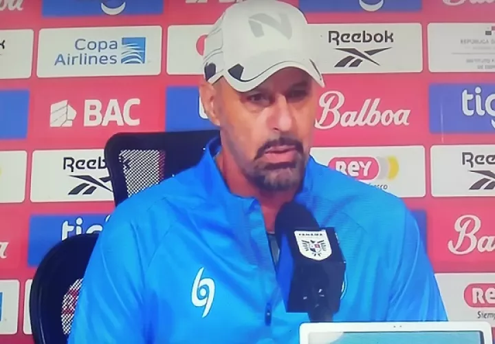 Marcos Antonio 'Fantasma' Figueroa, técnico de Nicaragua.