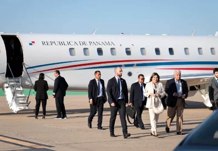 El presidente José Raúl Mulino junto a la primera dama, Maricel Cohen. Foto: Cortesía