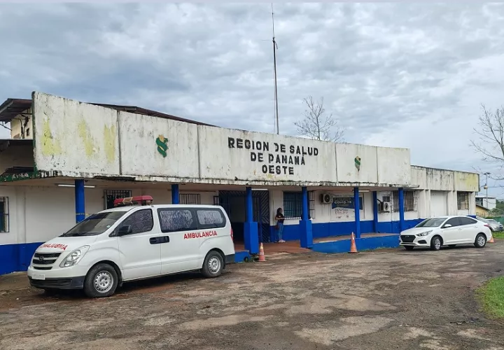 El director regional del Minsa, Jorge dijo que la mudanza a una plaza comercial del distrito de Arraiján se realizará en el plazo de tres meses. Foto. Eric Montenegro
