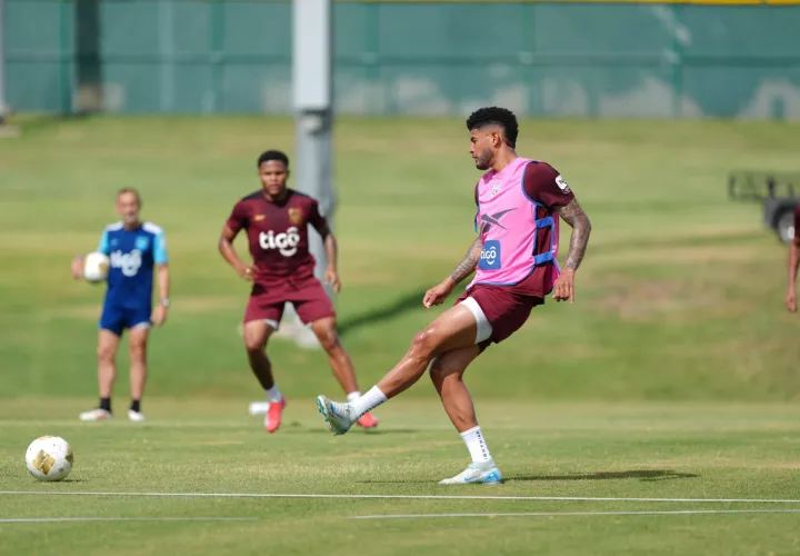 Andrés Andrade, defensa central de Panamá. Foto:FPF