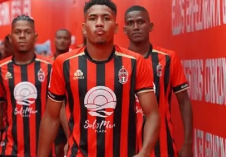 Sporting realiza su aporte al proyecto Destellos de Esperanza, una iniciativa del Club Activo 20-30 de Panamá Pacífico. Foto: Cortesía