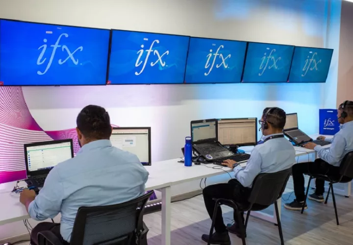 IFX Networks es un proveedor regional de servicios gestionados en la nube y telecomunicaciones, con una red propia y soporte 24/7 en español.  Cortesía 