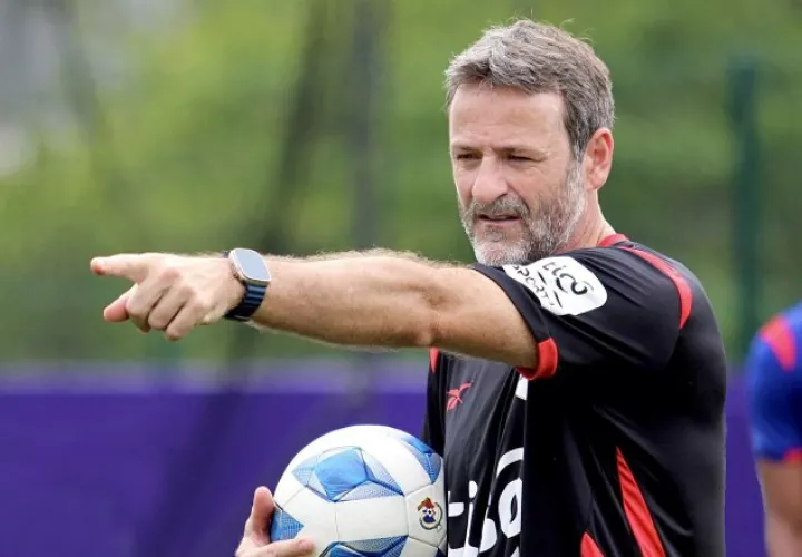 Thomas Christiansen, técnico de Panamá. Foto: FPF