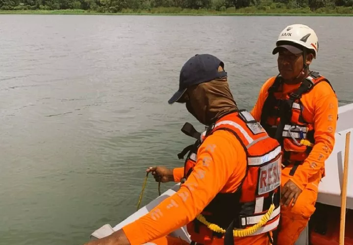 De acuerdo con sus familiares, el joven sufrió un ataque de epilepsia y cayó al agua. Foto. Sinaproc