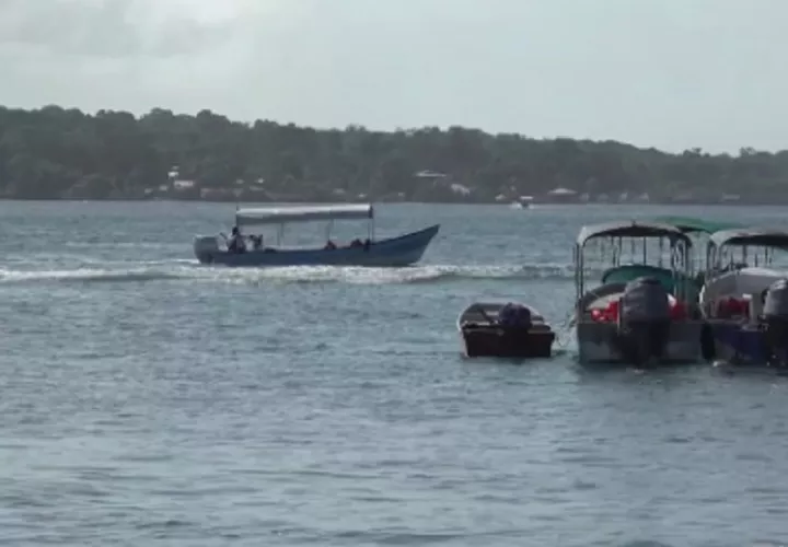 Las autoridades informaron que lograron  el rescate de unas 21 personas de las aguas del archipiélago de Bocas del Toro.