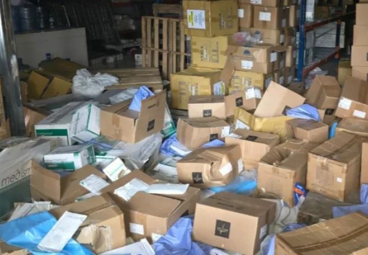Los depósitos de medicamentos en Changuinola fueron vandalizados durante los cierres de vías . Foto. CSS