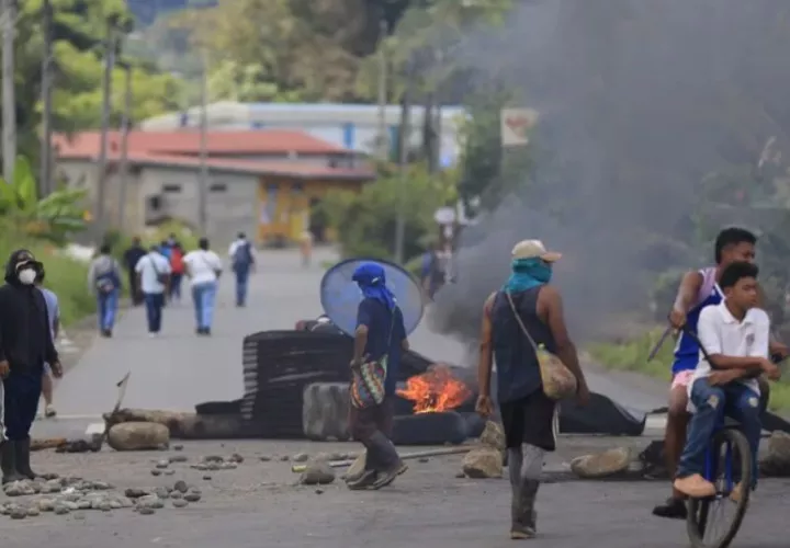 Calles de Bocas del Toro permanecieron cerradas por varios días. Foto: EFE