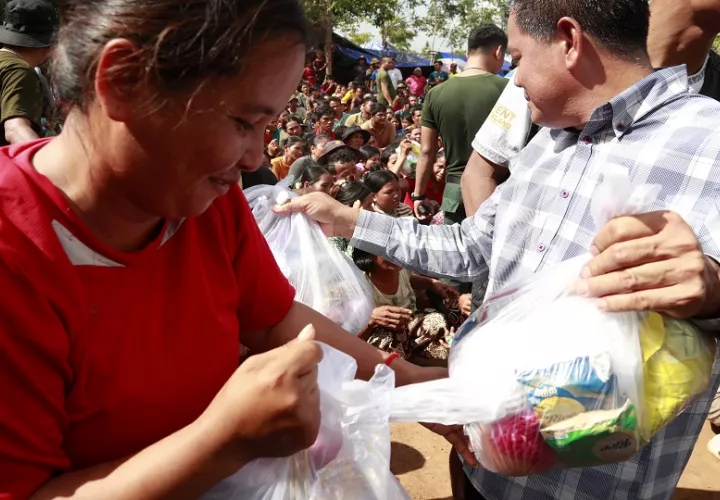 La contienda deja 35 muertos, 22 del lado tailandés (14 civiles y 8 soldados) y 13 del lado camboyano (8 civiles y 5 militares), según los últimos balances oficiales. Foto: EFE