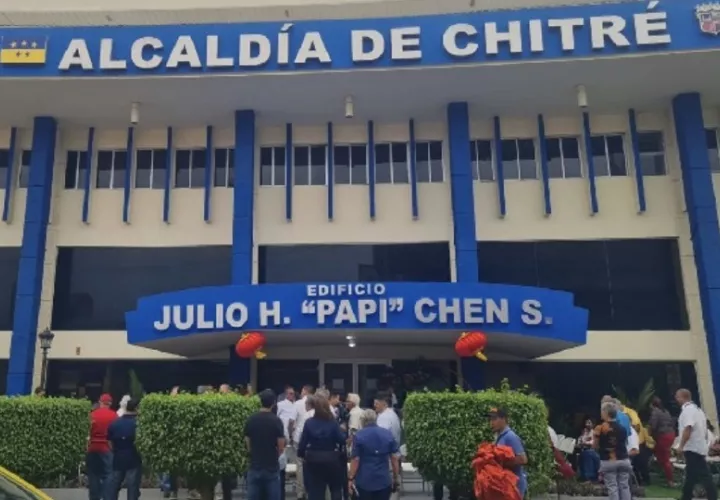 La medida fue aprobada por el Consejo Municipal de Chitré, y autoriza rebajas de hasta un 50% en impuestos, tasas y sanciones administrativas. Foto. Thays Domínguez