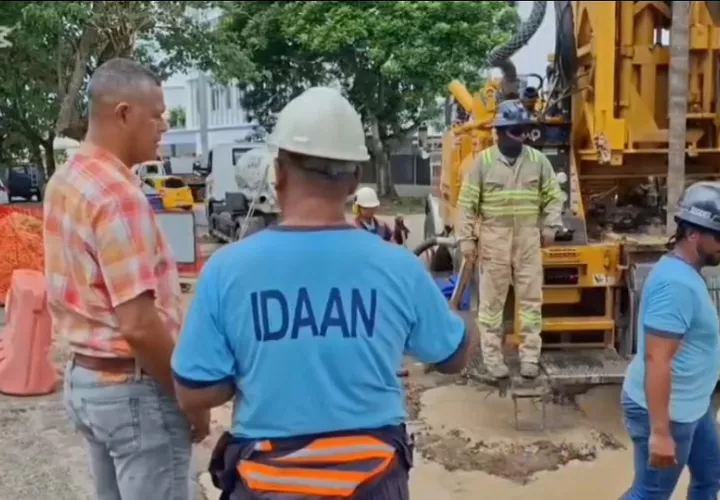 Parte de la estrategia es perforar a más de 200 pies para encontrar fuentes de agua más estables que permitan mejores resultados.