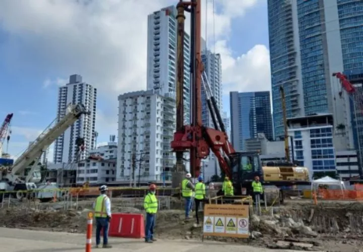 Economista considera importante la reactivación del sector de la construcción. Foto: Archivo