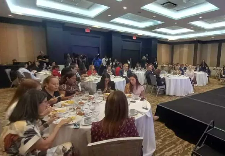 Además de estadías, los hoteles organizan eventos y actividades sociales que genera más empleos. Foto: Archivo