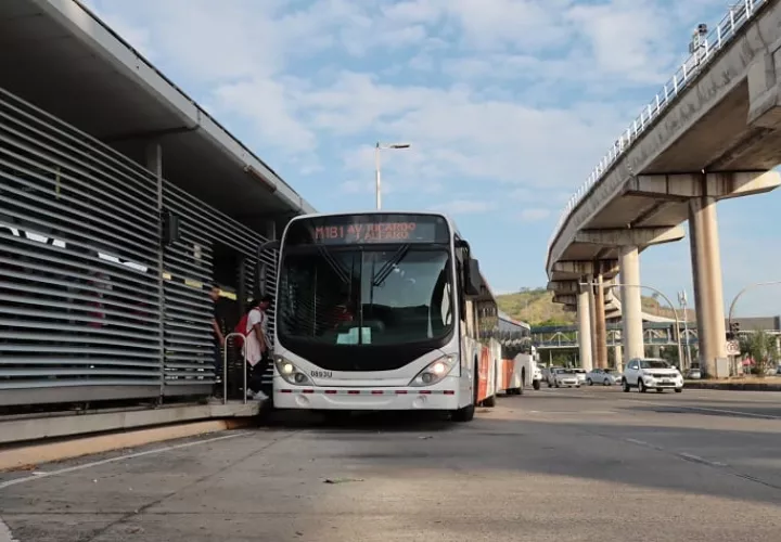La empresa aseguró que en la actualidad hay 1,100 buses prestando el servicio. Foto: Archivo