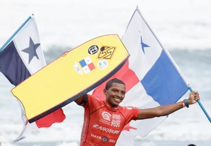 Edwin Núñez festeja la medalla de oro alcanzada. Foto: Cortesía