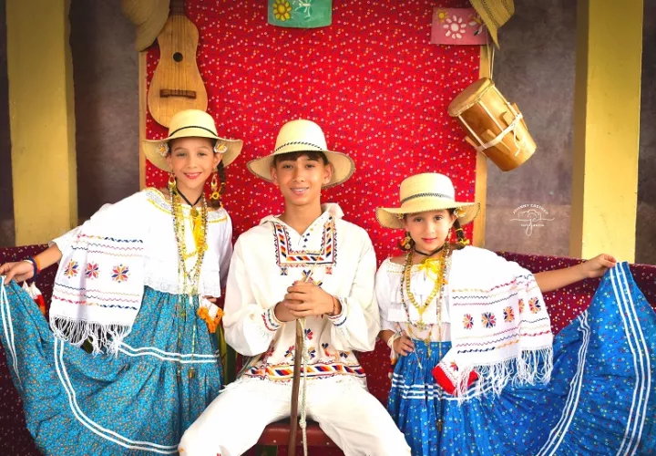 rumbos-ocu-vestuario.jpg