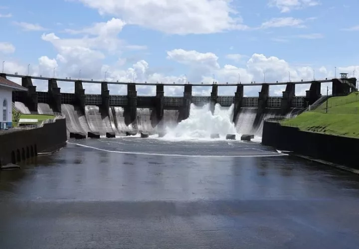 Este lago artificial fue creado entre 1903 y 1913 con el embalse del río Chagres por la represa de Gatún. Foto. Diómedes Sánchez