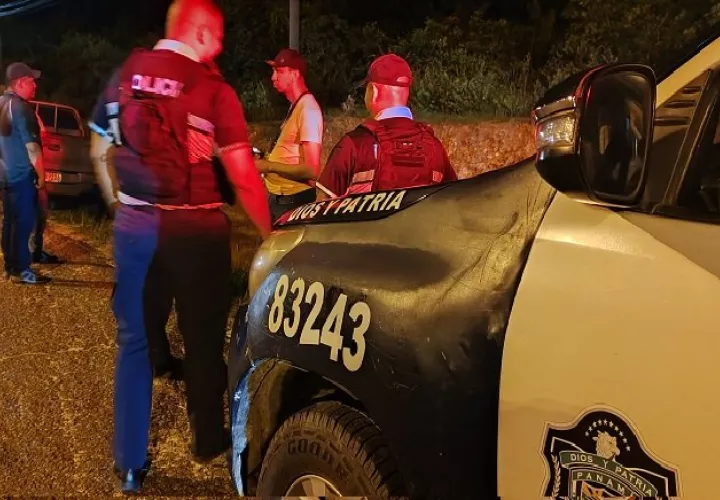 Las autoridades informaron que el cuerpo de este ciuddadano se encontraba dentro de una finca privada.  Foto. Eric Montenegro