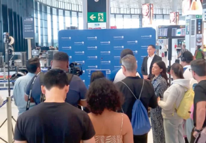 El año pasado circularon por el aeropuerto más de 19 millones de pasajeros, la mayoría en tránsito. Foto: Archivo