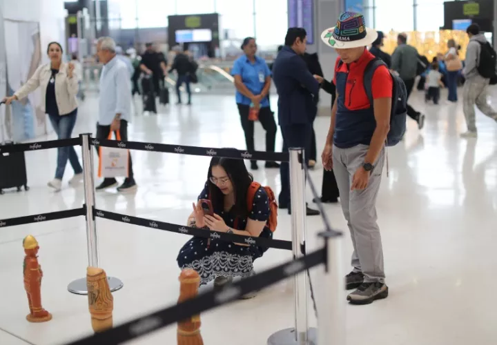 Miles de pasajeros podrán ver las esculturas. Foto: MiCultura