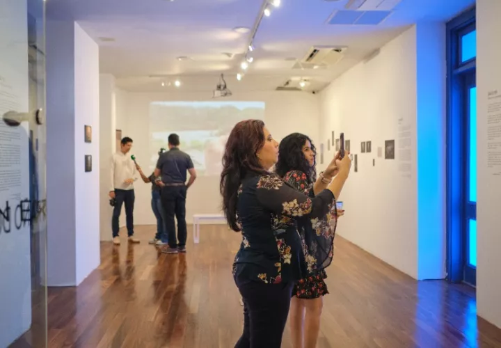 Exhibición fotográfica 'Un extraño don de regresar: Diálogo fotográfico entre España y Panamá'. Foto: Cortesía