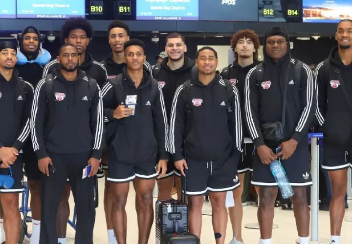 Equipo de Panamá en el Aeropuerto Internacional de Tocumen. Foto: Fepaba