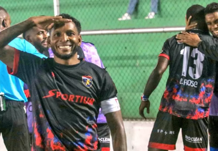 Alberto 'Negrito' Quintero, jugador de Plaza Amador. Foto:@cdplazaamador