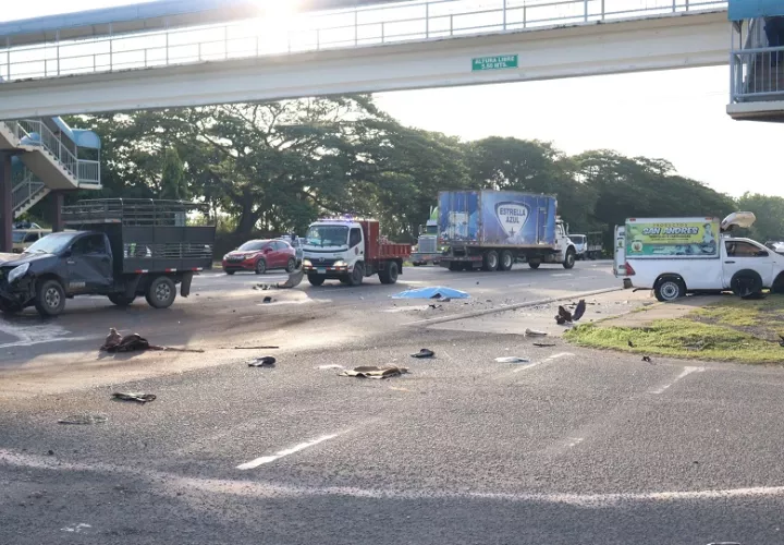 El herido fue atendido por unidades del Cuerpo de Bomberos y trasladado al Hospital Gustavo Nelson Collado de Chitré a recibir atención médica.  Foto. Thays Domínguez